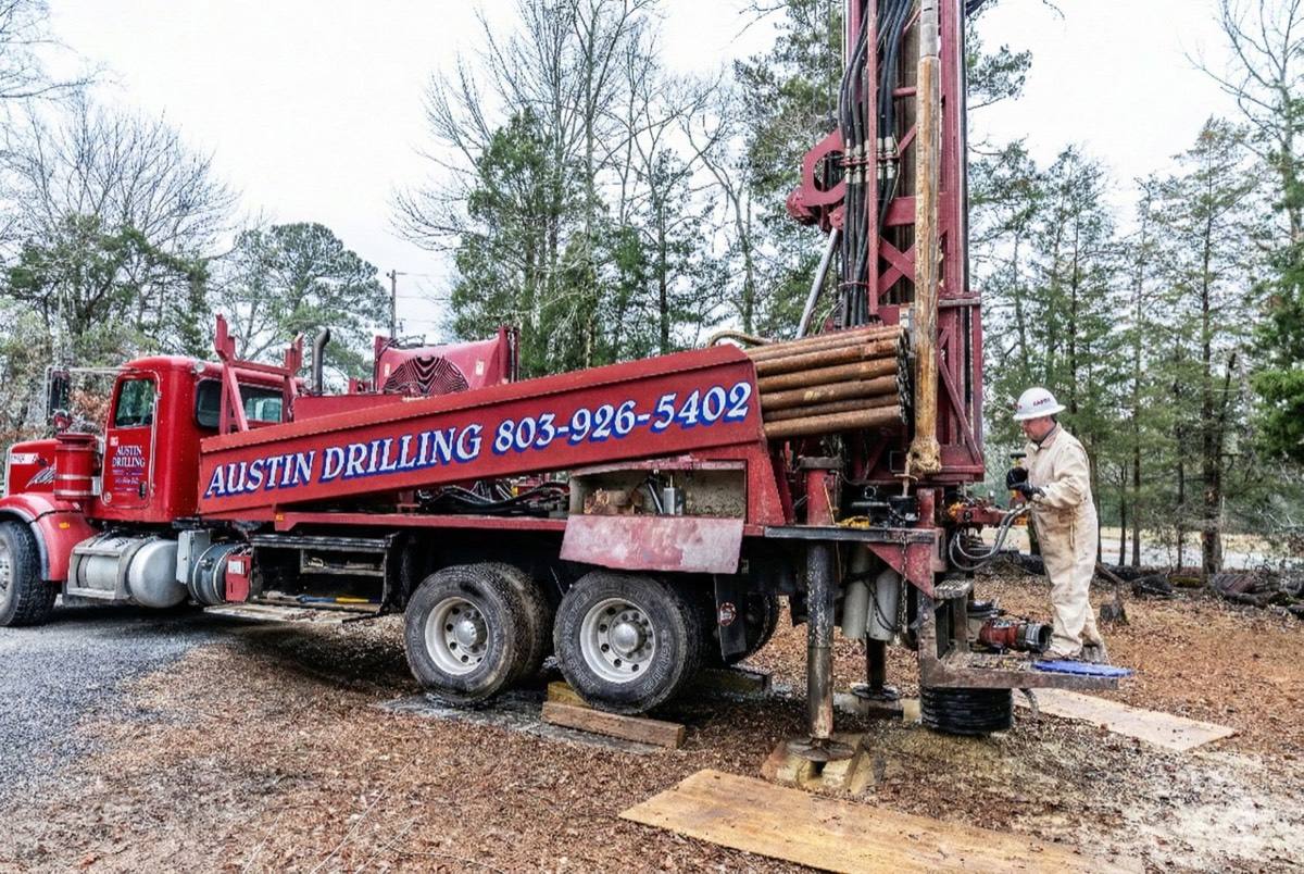 Austin Drilling crew repairing well